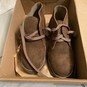 New with box, Crewcuts big kid size 3 brown suede boots